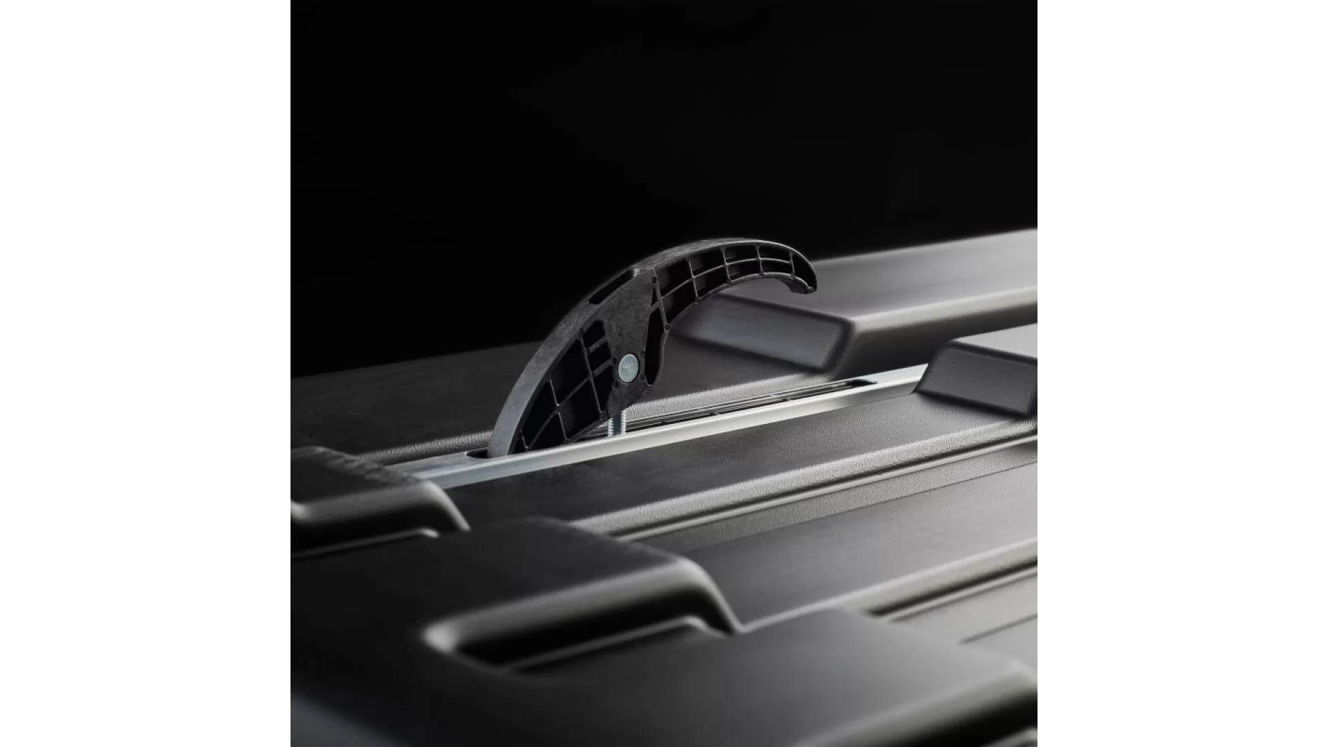 Cruz Paddock Elite Gloss Black 470 litre Roof Box (940-730) - View 1