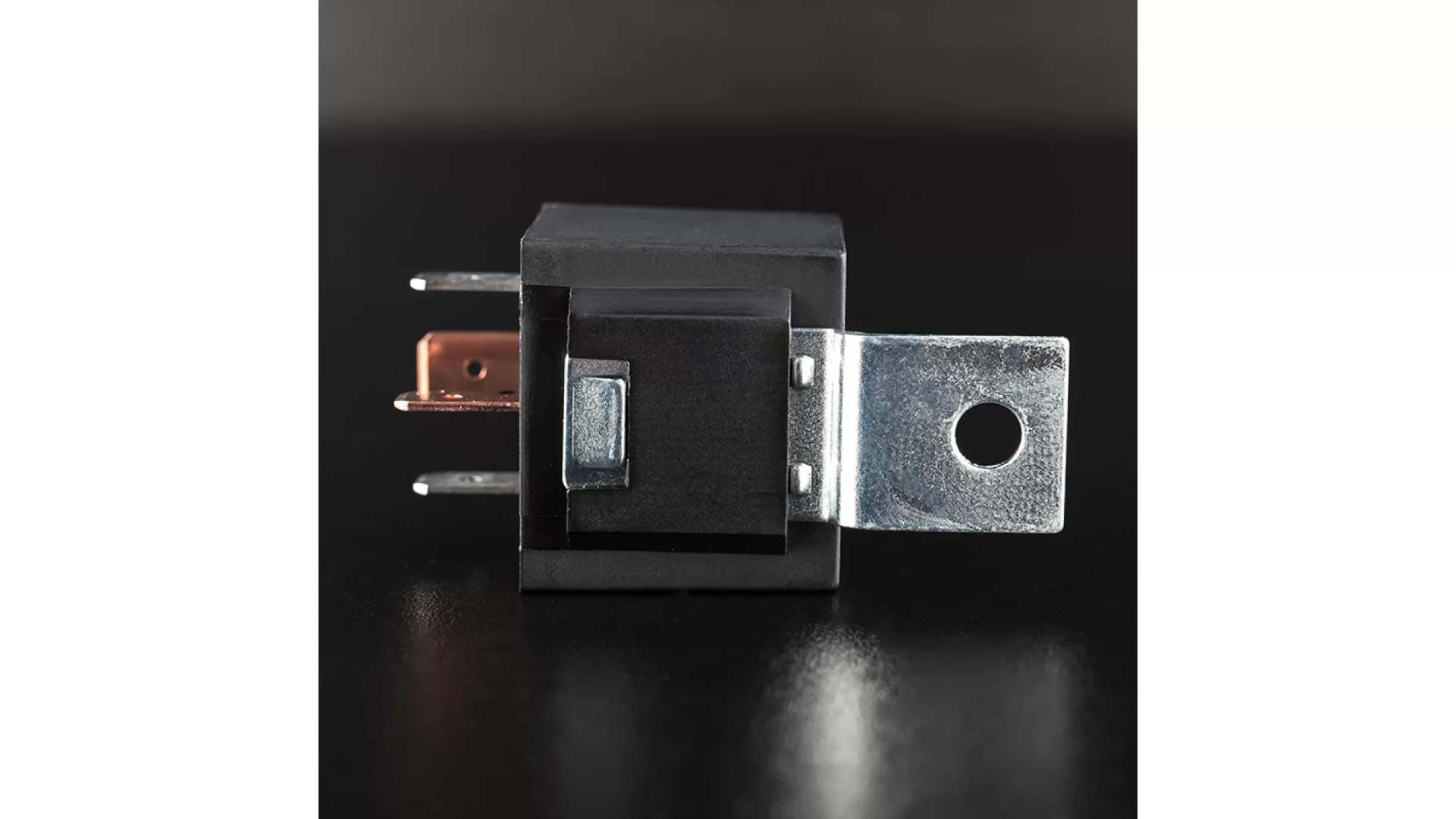 Stedi 24V 4 Pin Relay RELAY-24V-4PIN - View 1