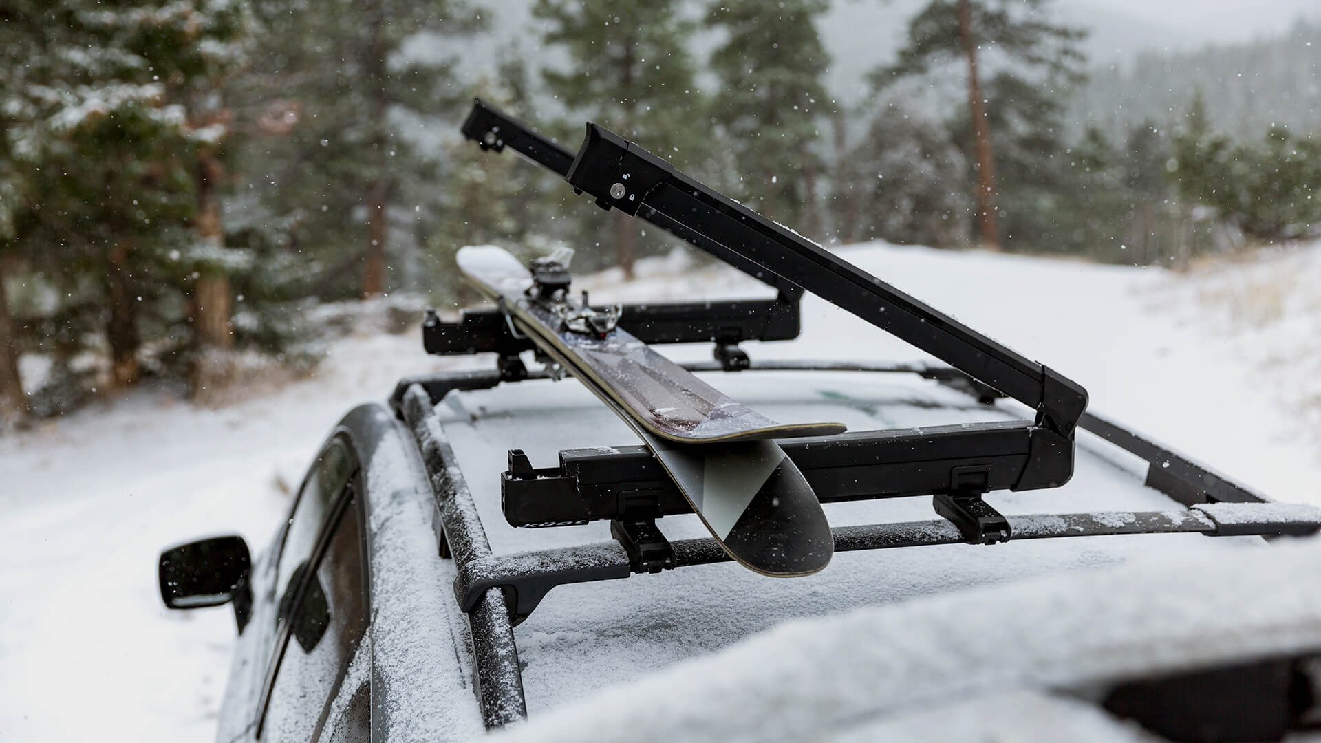 Kuat Switch 6 - Clamshell Flip Down Ski Rack - 6 Ski - SWR6B - View 2